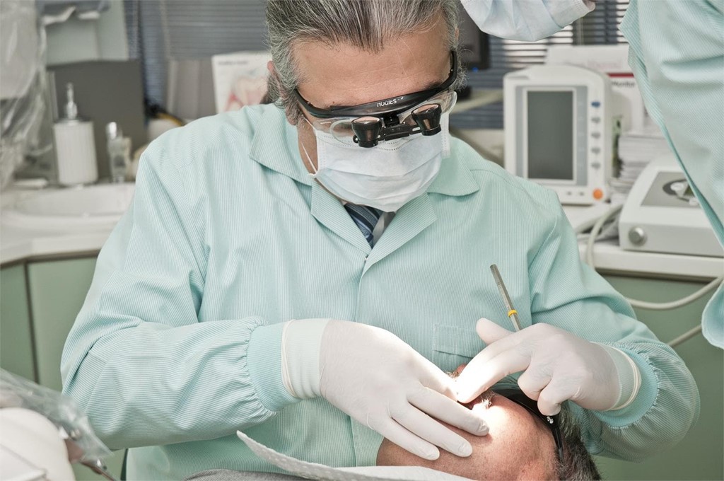 ¿Cuándo es necesario hacer una endodoncia?
