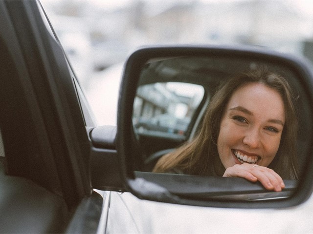 ¿Cómo cuidar las carillas dentales de porcelana?