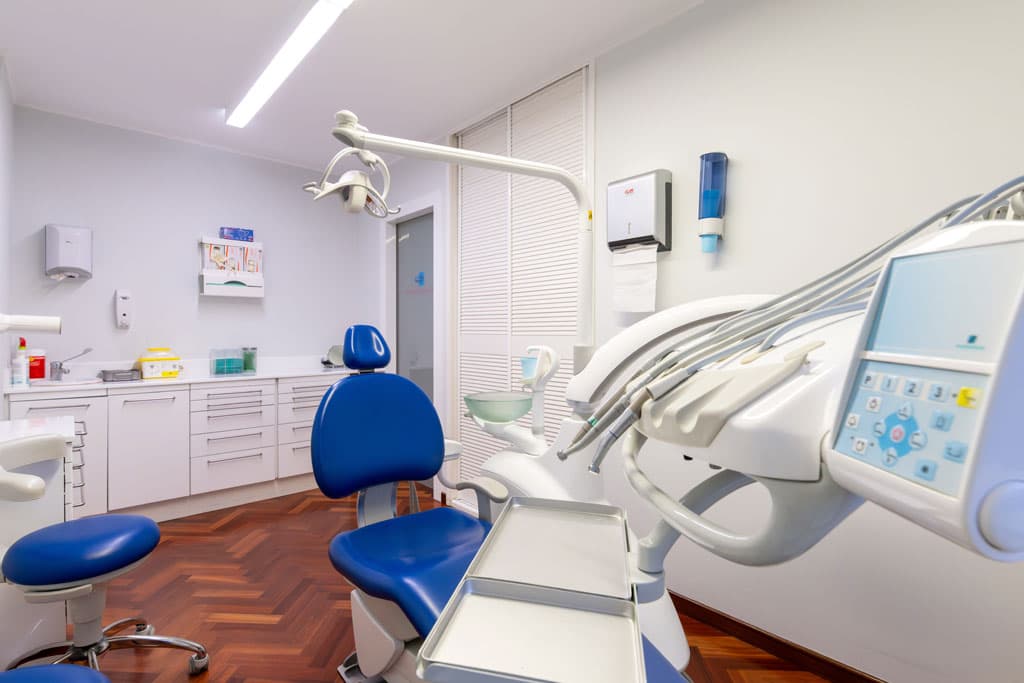 Clínica Dental de la Dra. Montserrat Macenlle