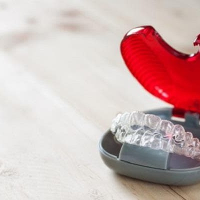 ¿Qué son los retenedores dentales y para que se utilizan?
