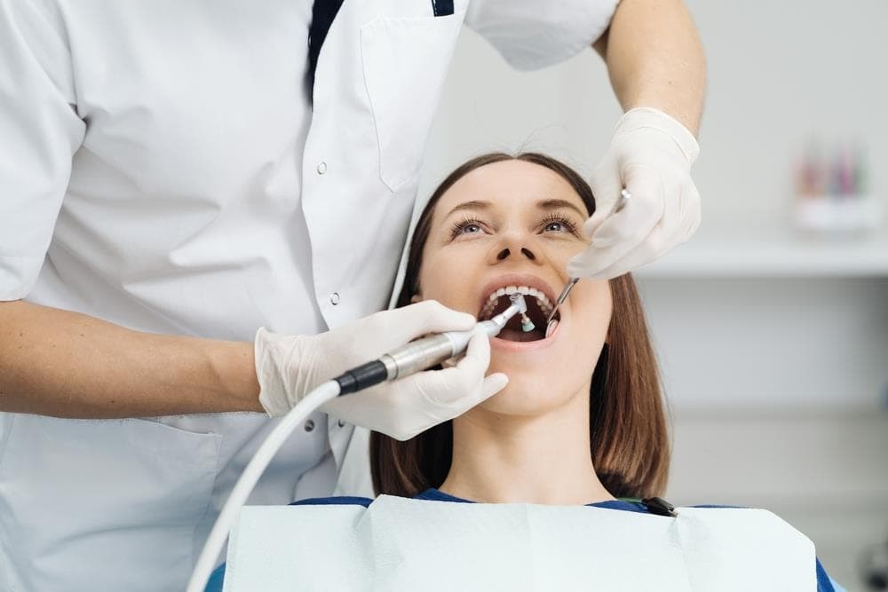 ¿Qué tipos de endodoncias realizamos en la Clínica Dental Macenlle?