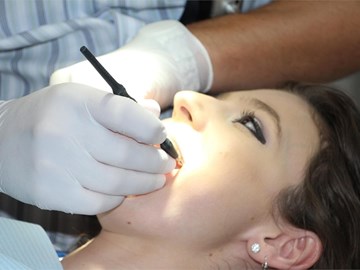 Tipos de quistes dentales y tratamiento